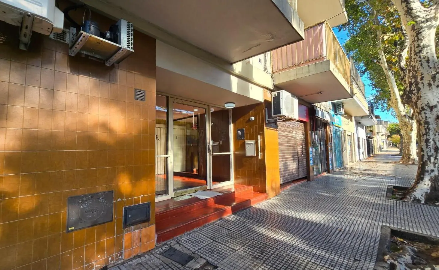 DEPARTAMENTO 2 AMBIENTES.BALCON. FRENTE. VILLA PUEYRREDON 4