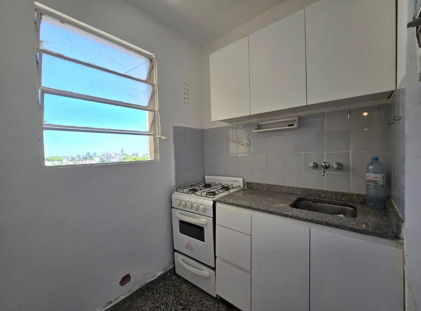 Departamento de 2 ambientes. Lateral. Villa Urquiza 1