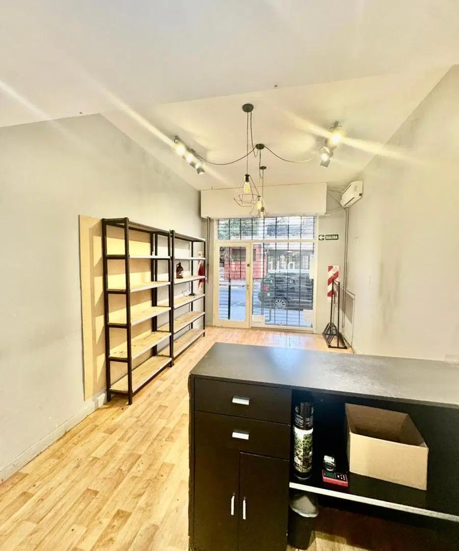 LOCAL COMERCIAL 22 m2. BELGRANO 3
