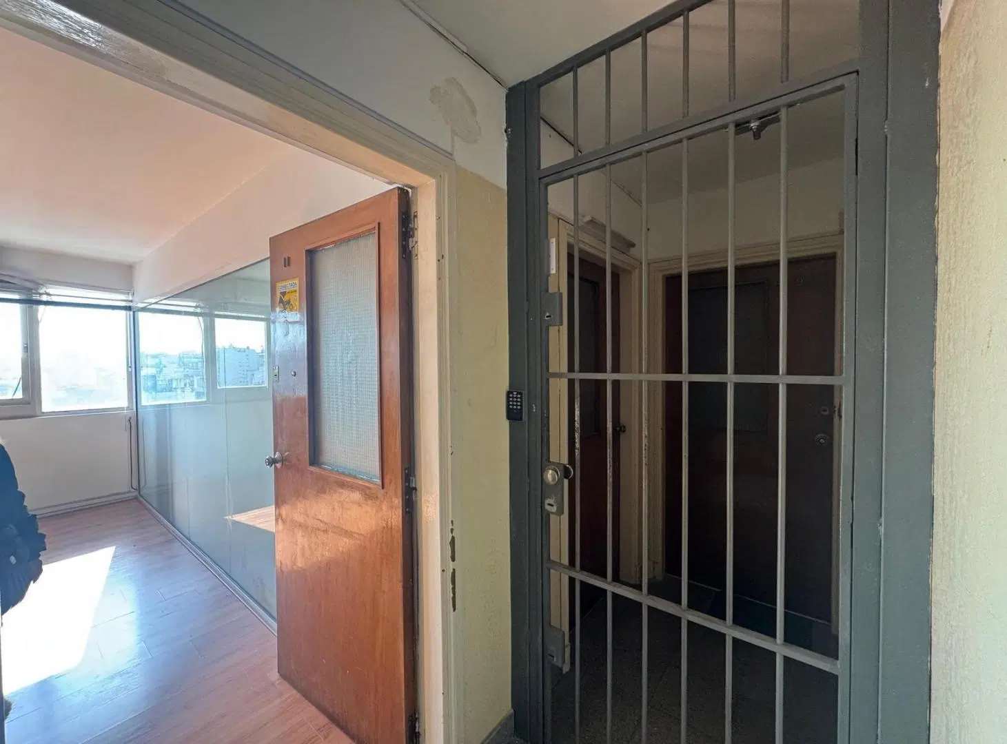 OFICINA DE 40 M2 IMPECABLE ESTADO CONTRAFERNTE VISTA ABIERTA BALVANERA 4