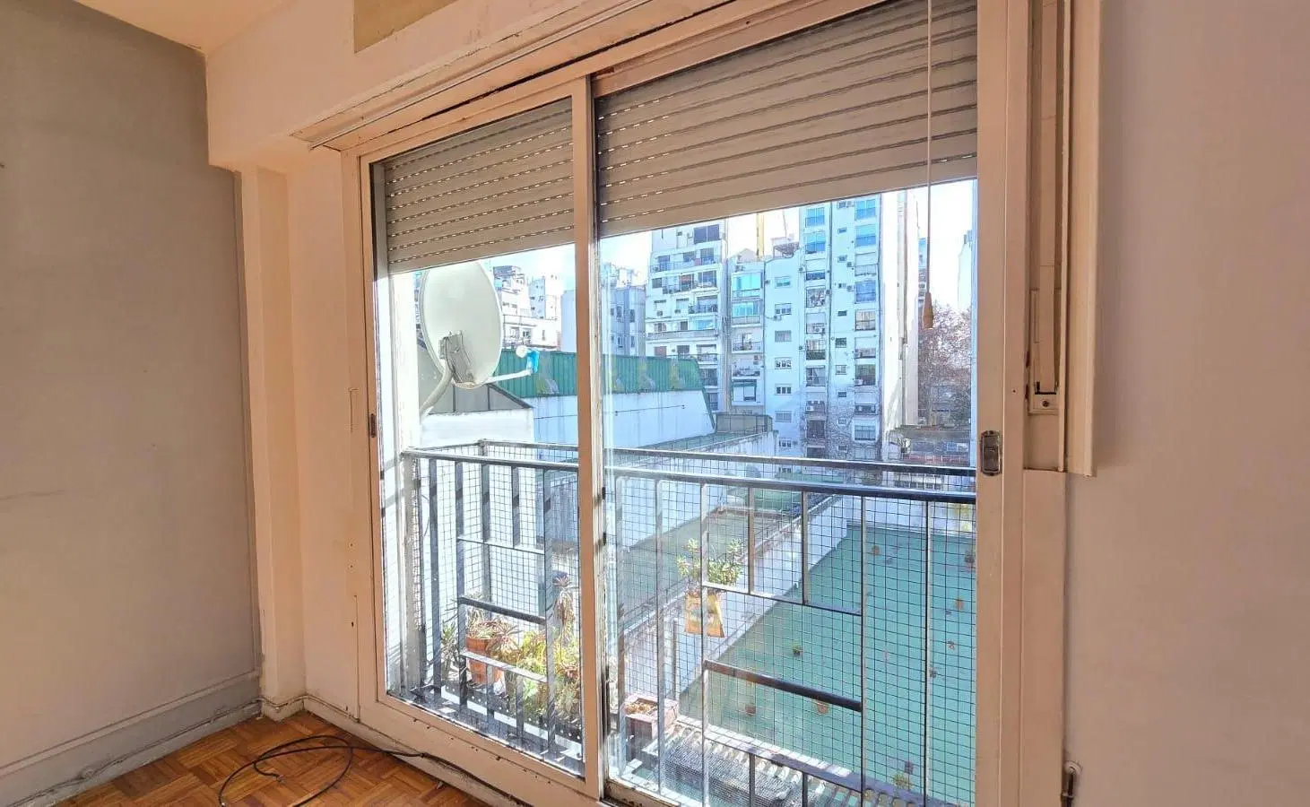 Departamento de 3 ambientes. Contrafrente. Recoleta 5