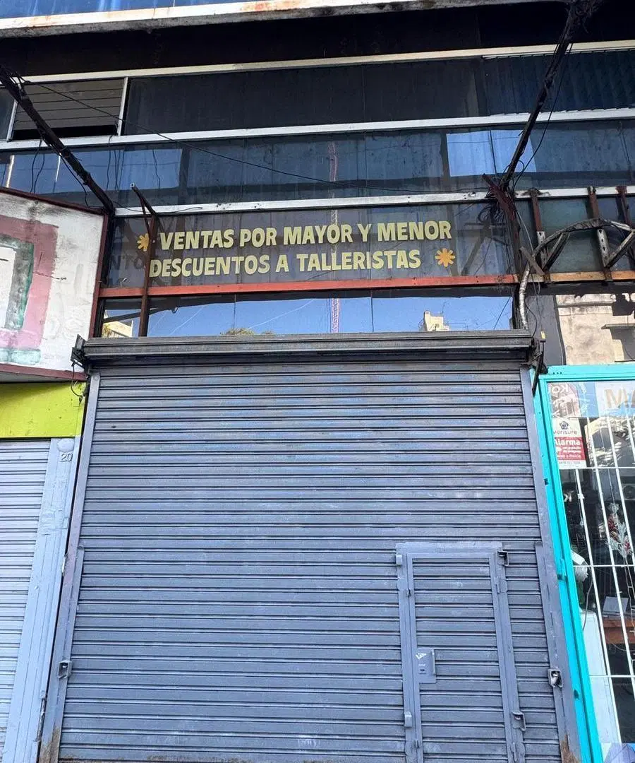 Local de 90 m2 en dos plantas . Villa Crespo 2