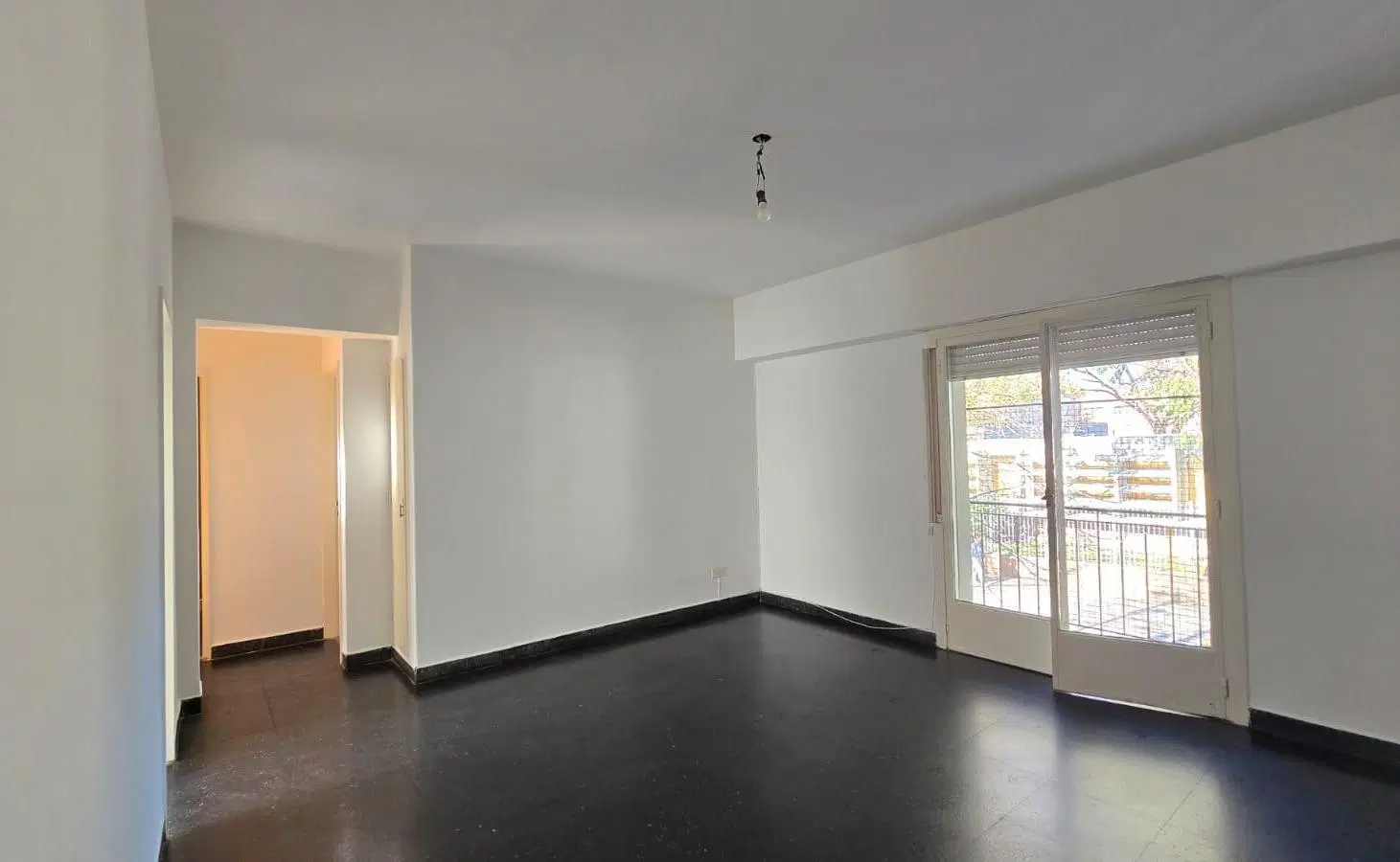 PH 3 ambientes frente balcon. Escalera. Villa Pueyrredon 2