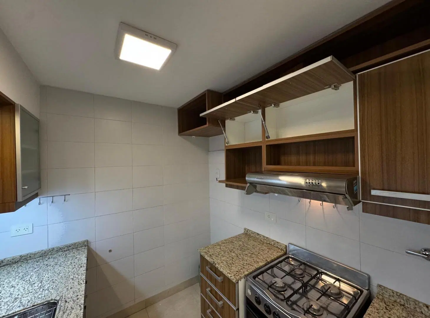 DEPARTAMENTO 4 AMBIENTES. COCHERA. TERRAZA EXCLUSIVA. PARRILLA PILETA. NUÑEZ 8