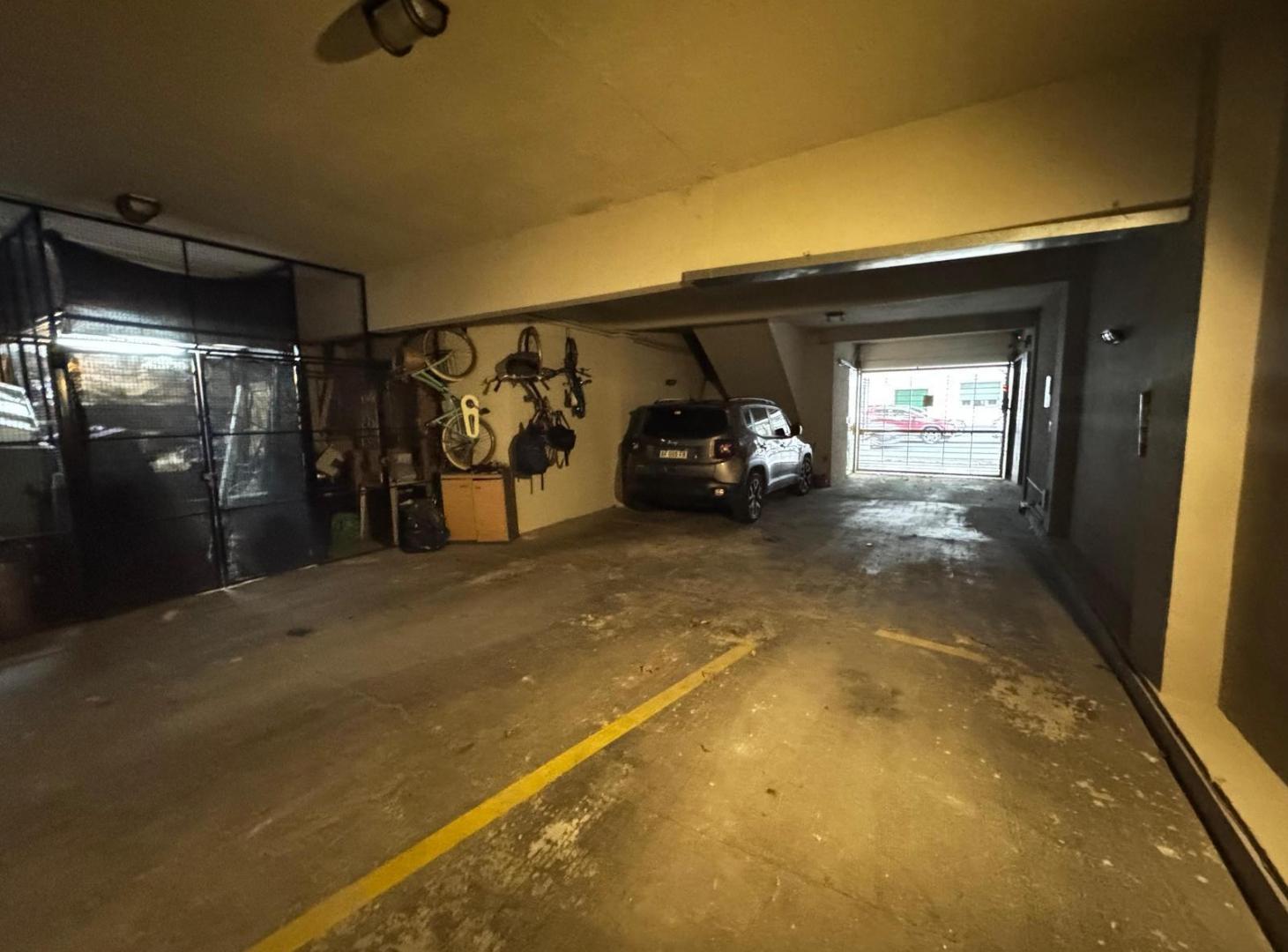 Foto de DEPARTAMENTO 4 AMBIENTES. COCHERA. TERRAZA EXCLUSIVA. PARRILLA PILETA, imagen 5