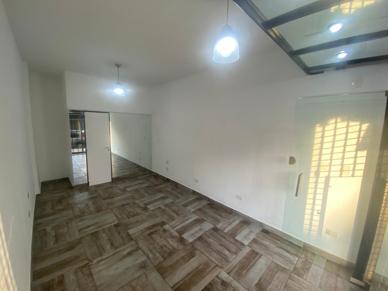 Foto de Local comercial sobre Mariano Acha y Monroe. Villa Urquiza., imagen 5