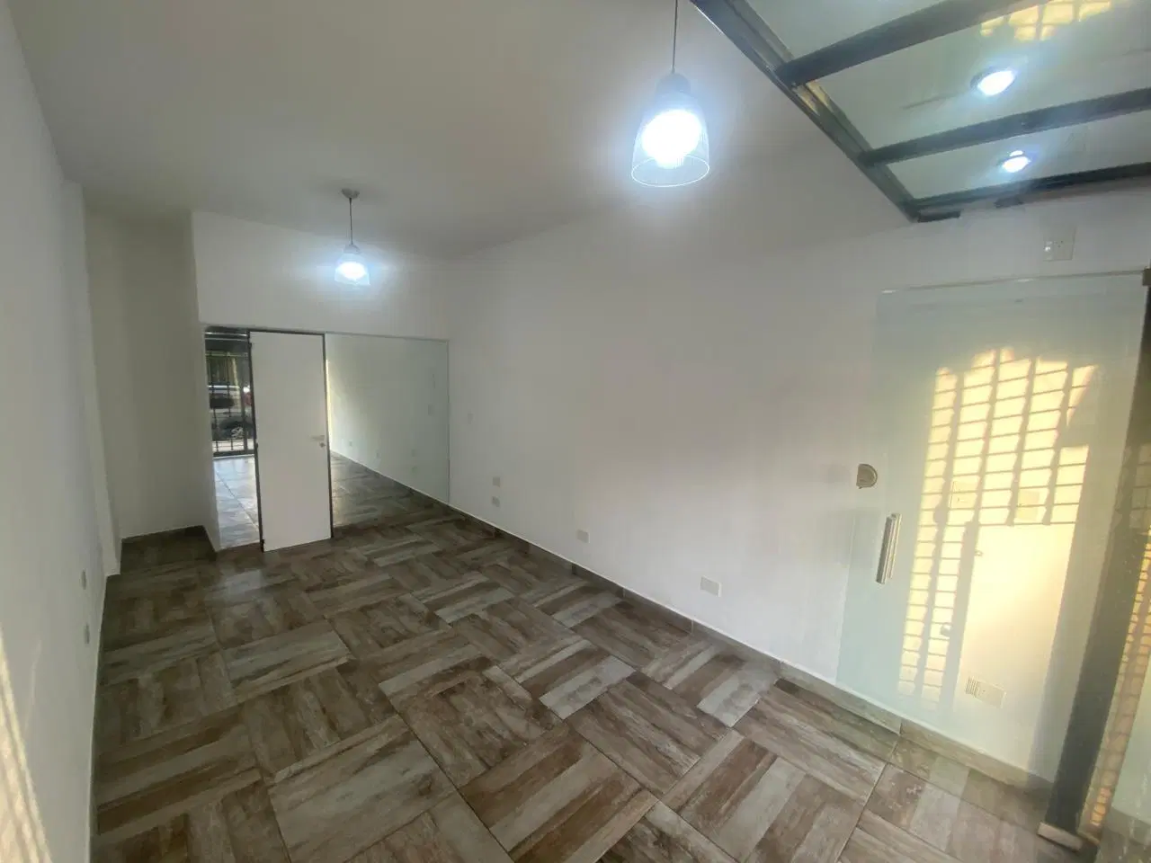 Local comercial sobre Mariano Acha y Monroe. Villa Urquiza. 5