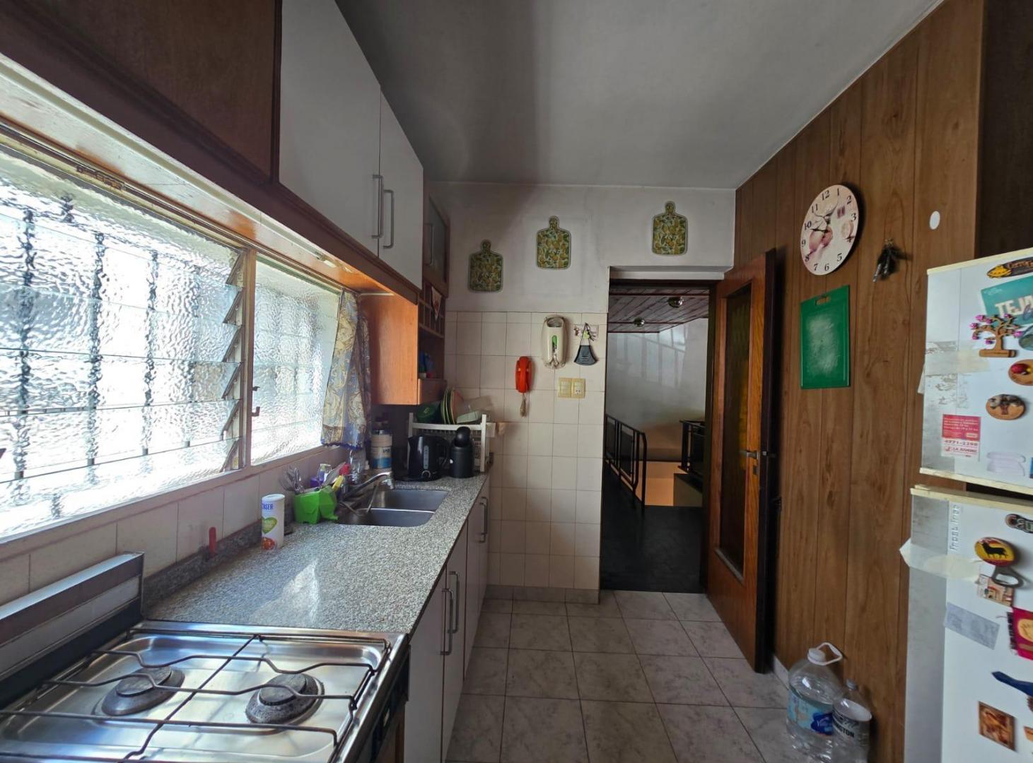 Foto de PH 4 ambientes. Frente. Terraza propia. Balcón. Villa Urquiza, imagen 3