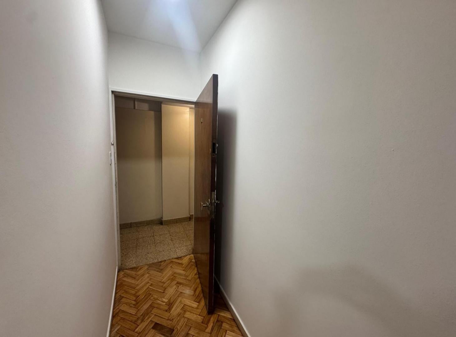 Foto de MONOAMBIENTE. INTERNO. SIN EXPENSAS. BELGRANO, imagen 3
