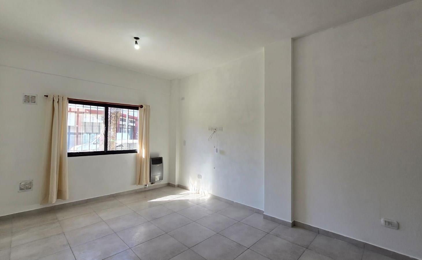 Foto de Departamento, Estudio Profesional/ Oficina. Villa del Parque, imagen 1
