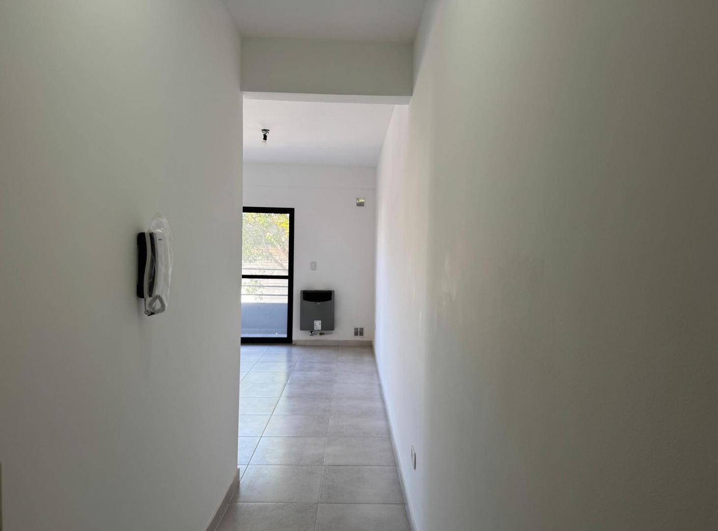 Foto de DEPARTAMENTO 2 AMB A ESTRENAR. ESQUINA. BALCON. SOL. VILLA DEL PARQUE, imagen 4