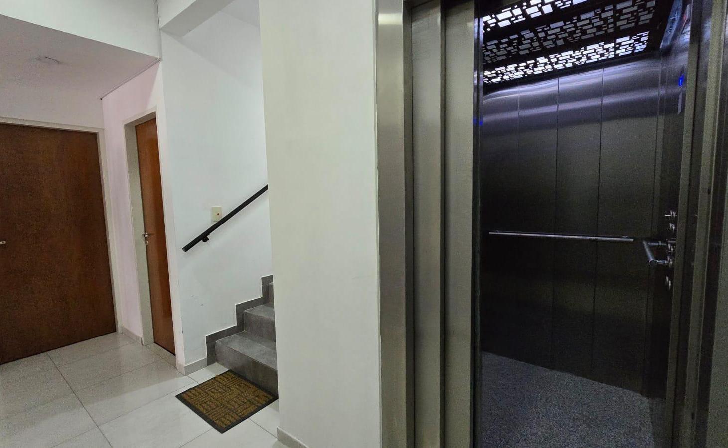 Foto de DEPARTAMENTO 2 AMBIENTES A ESTRENAR. BALCON. SOL. VILLA DEL PARQUE, imagen 2