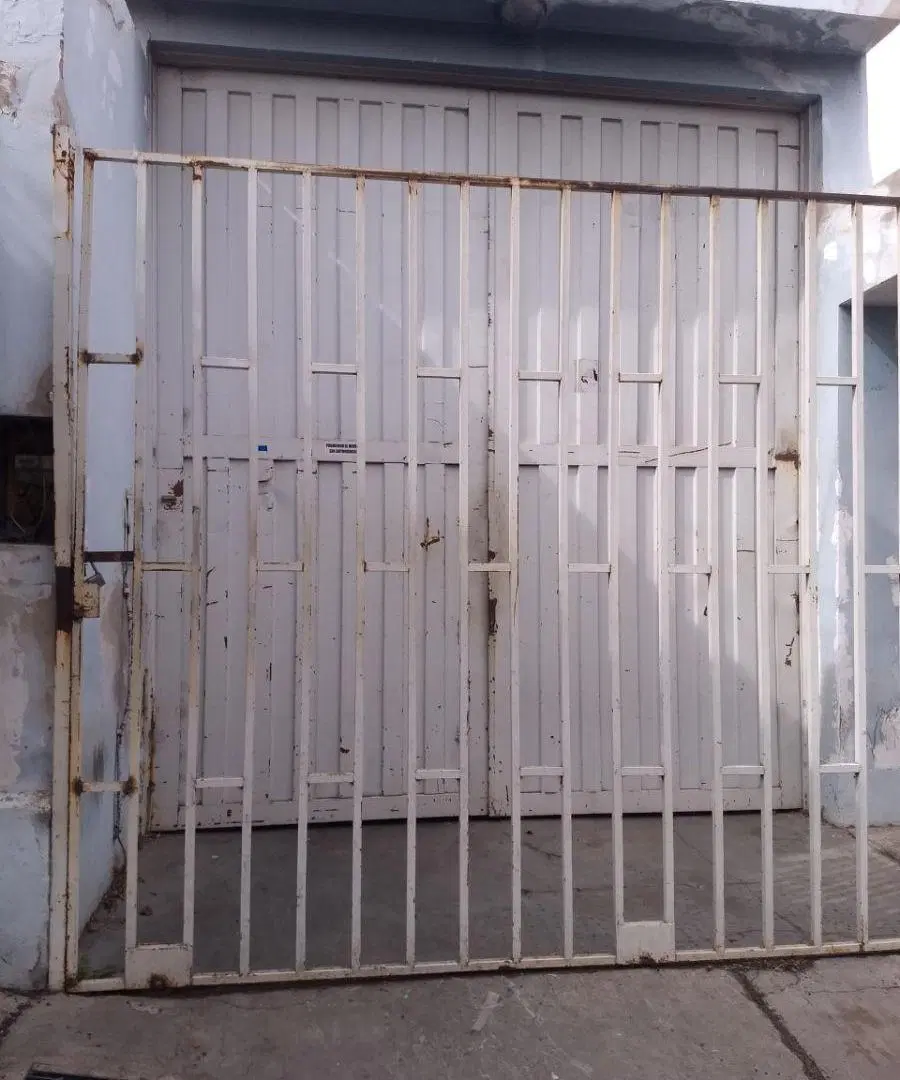 GALPON/DEPOSITO - B. SAN MARTIN- 650 MTS CUB. - C/INGR. CAMIONES Y OFICINAS- TECHO PARABOLICO- VER! 5