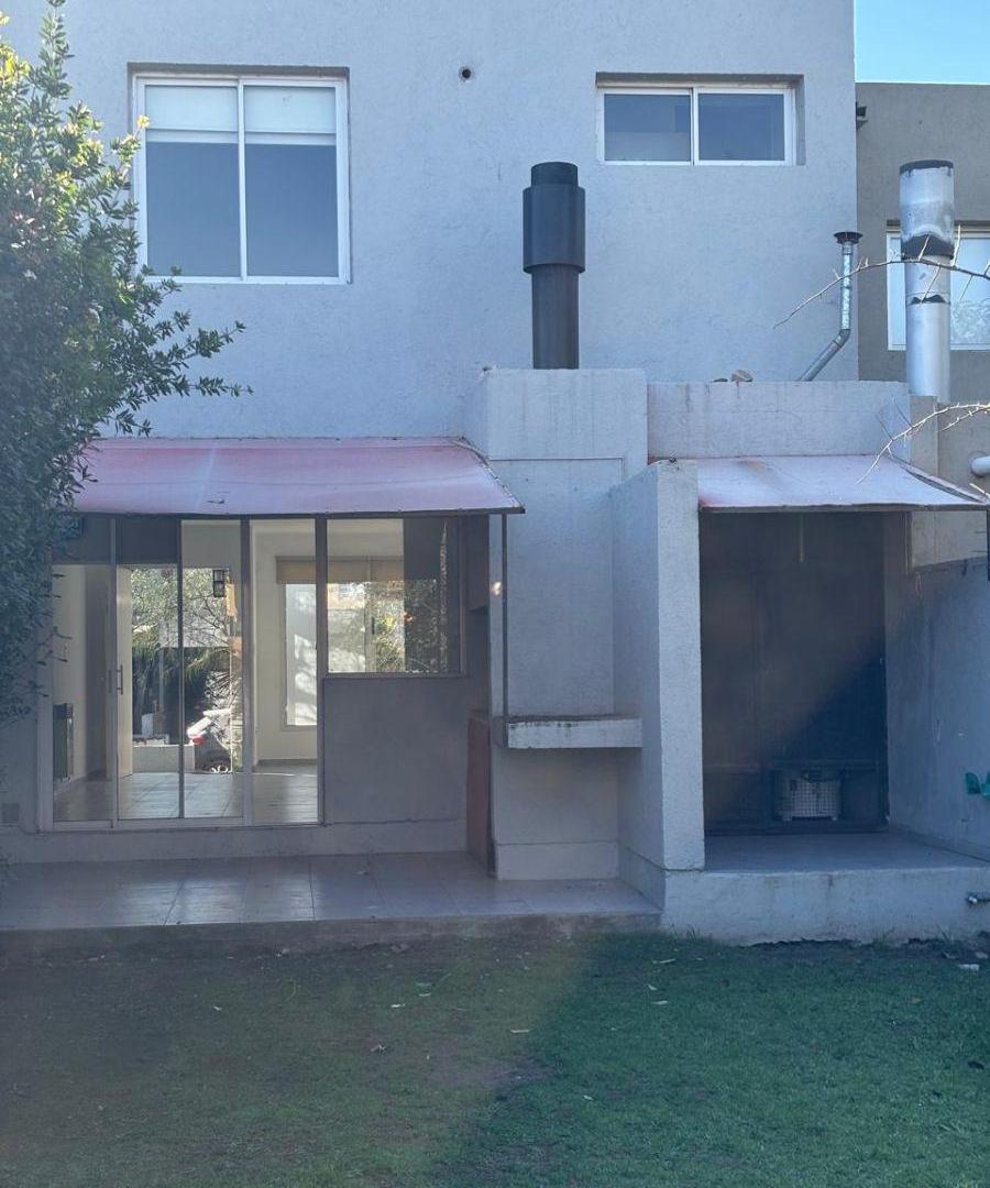 Foto de LA CATALINA- HERMOSO DUPLEX EN VENTA-CENTRO- 3 DORM, 1 SUITE - LIV.COM, imagen 4
