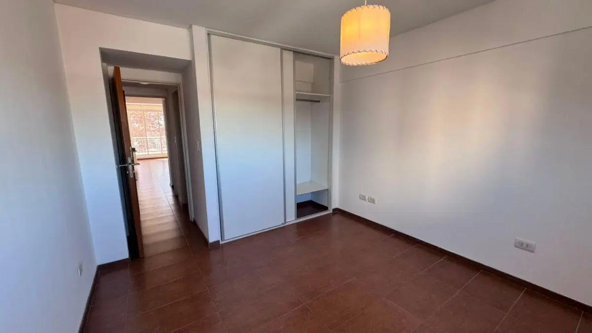 Semipiso externo con cochera. 5