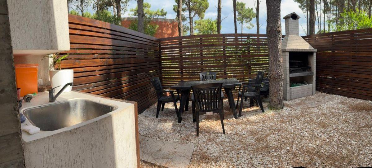 Foto de ALQUILER ANUAL. Departamento con patio y parrillero en Bonito Joms, imagen 3