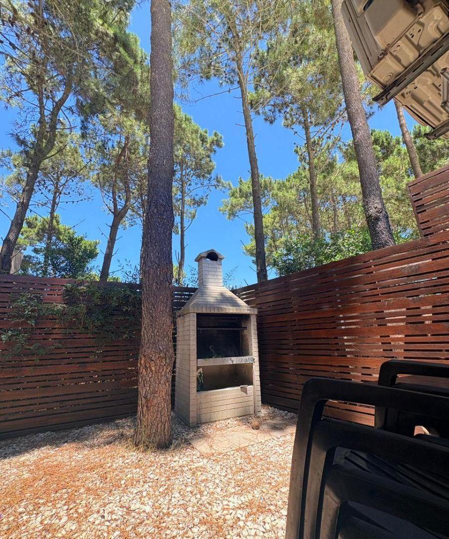 Foto de ALQUILER ANUAL. Departamento con patio y parrillero en Bonito Joms, imagen 4