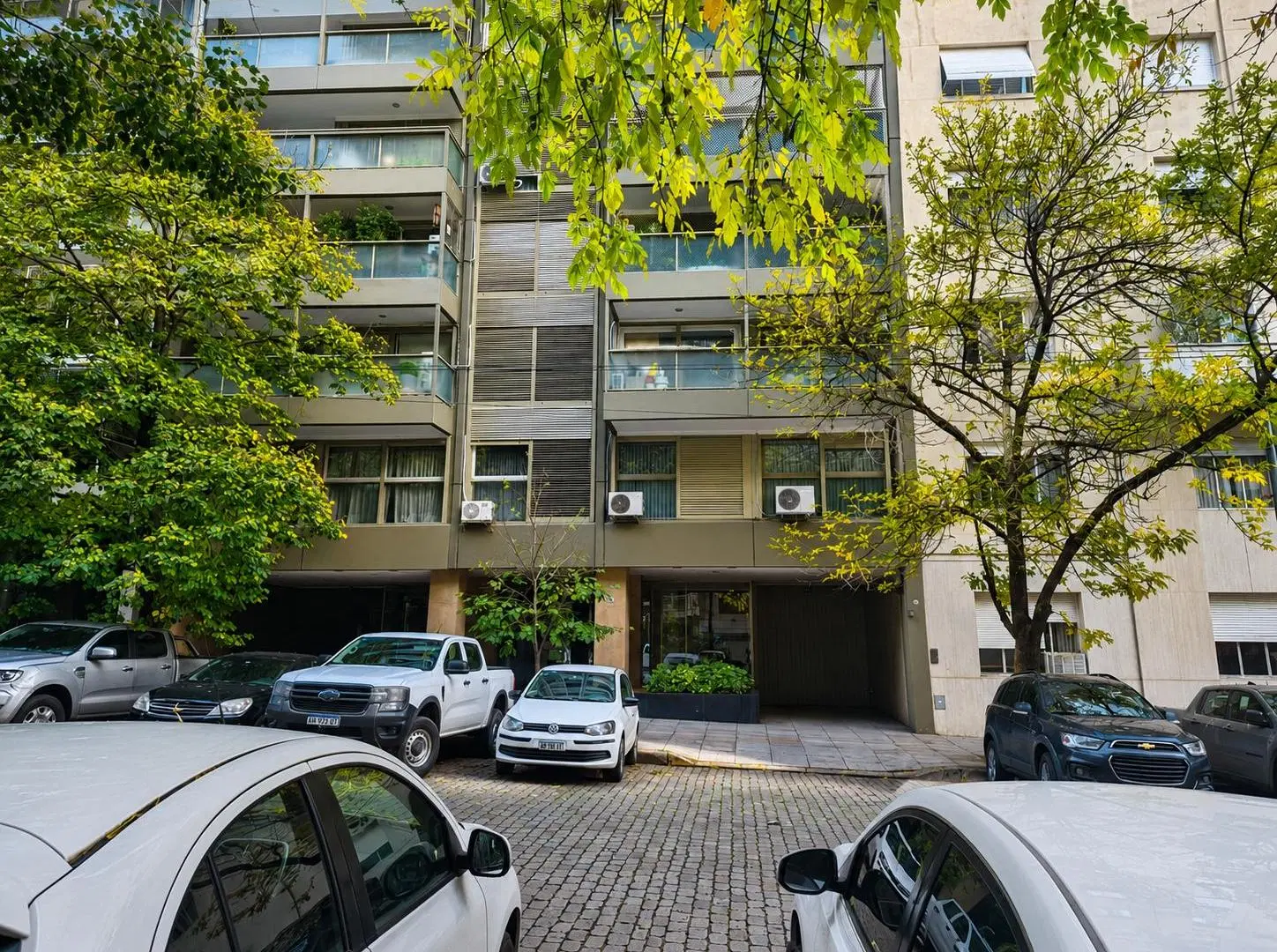 Galileo 2400 Piso Alto La Isla M/lum Coch Fija Seg 24 Hrs Lc a Bcon 2 Dorm 2 Bños Coc C Diario Dep 4