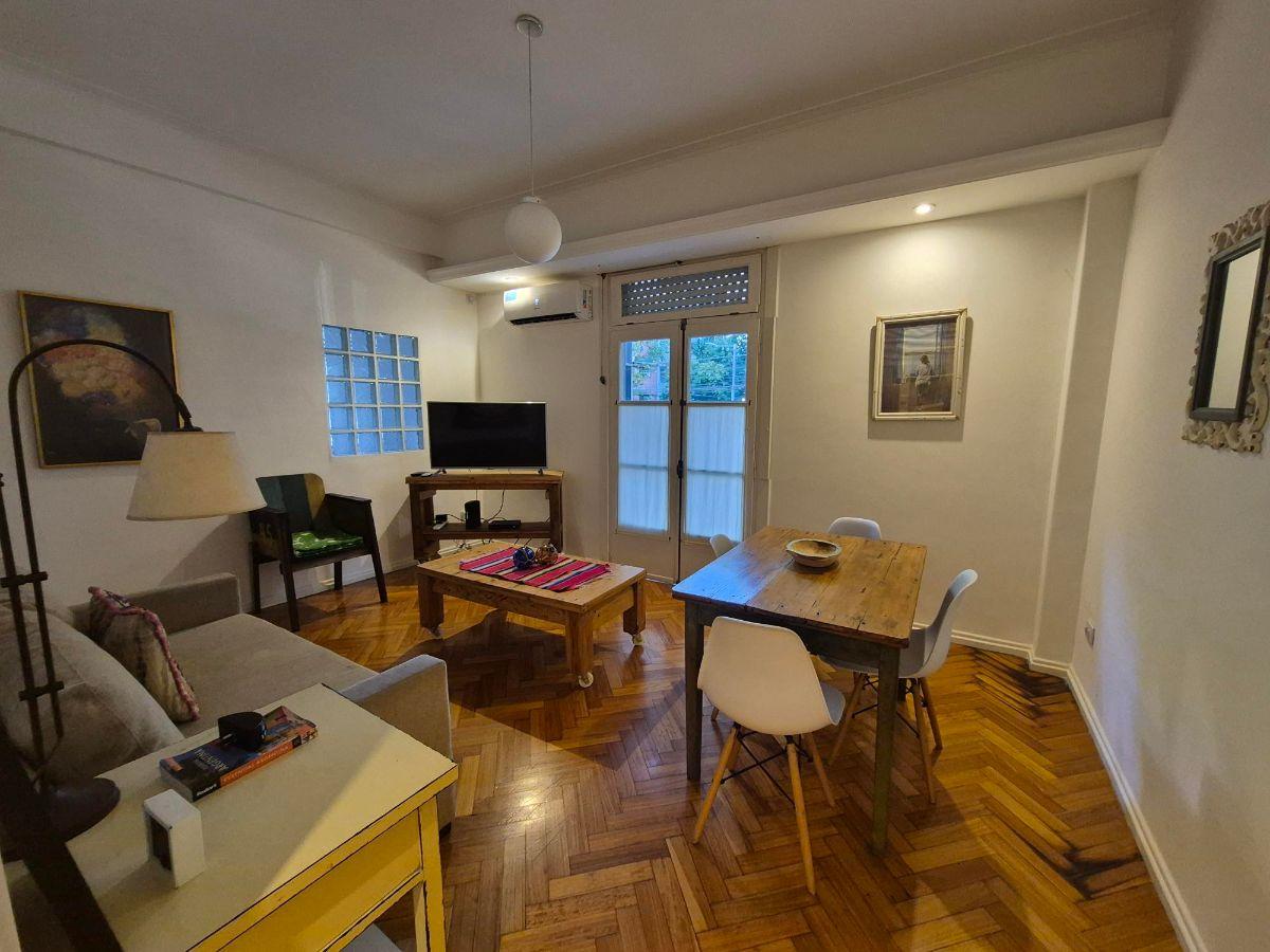 Cabello 3300 y Ruggieri PH 1 Piso por Escalerafte en Esq Da El Lc y 2 D B Cocina