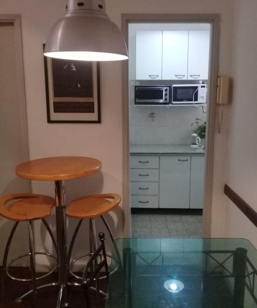 Foto de impecable 2 amb muy luminoso y bajísimas expensas, imagen 2