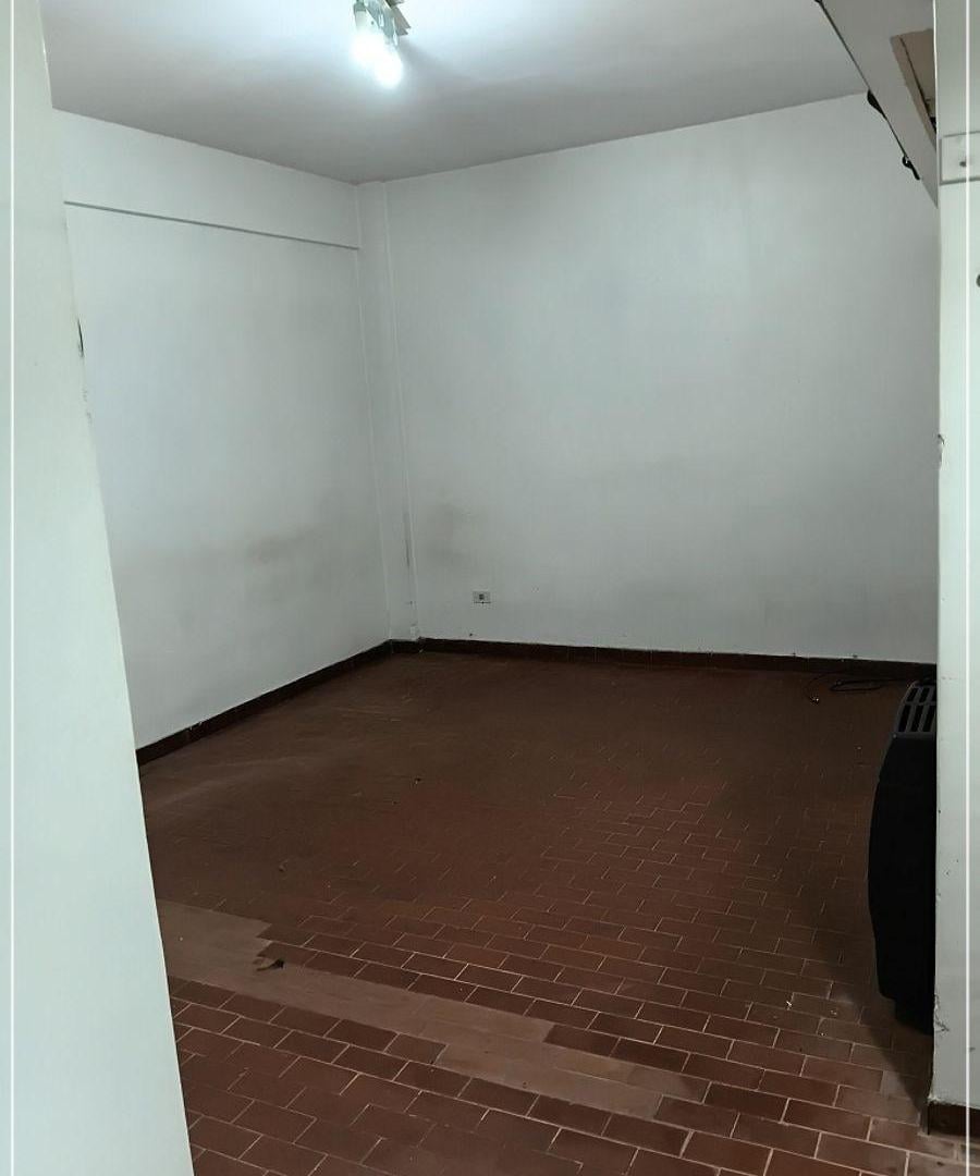 Foto de VENTA MONOAMBIENTE sobre Avenida, imagen 1