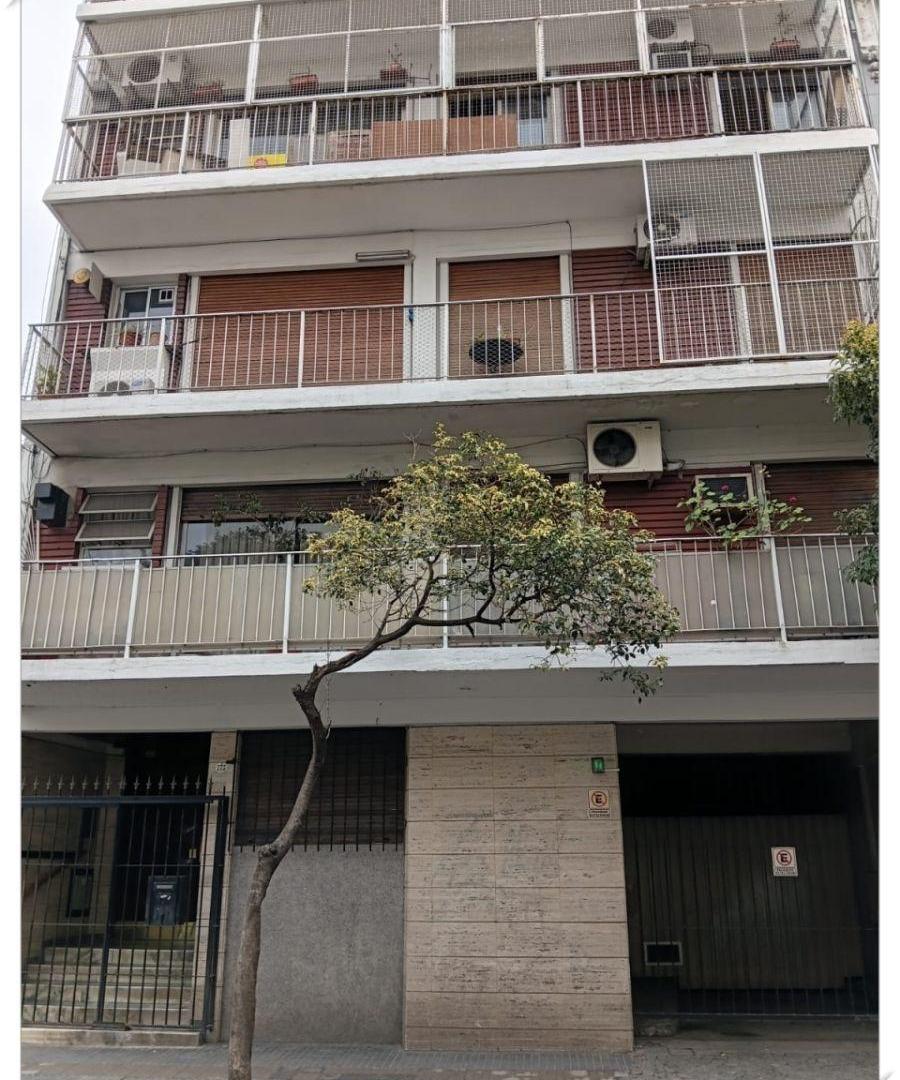Foto de 3 ambientes al c/fte con amplio balcón corrido, imagen 2