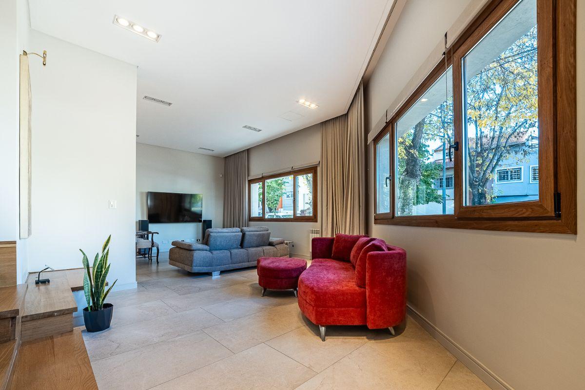 Espectacular casa a estrenar en Villa Devoto detalles de categoría