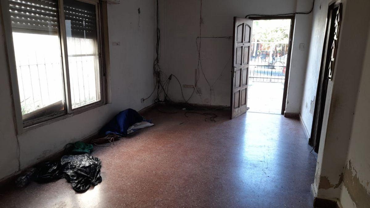 OPORTUNIDAD PROPIEDAD EN LOTE PROPIO 10 x 30 A RECICLAR