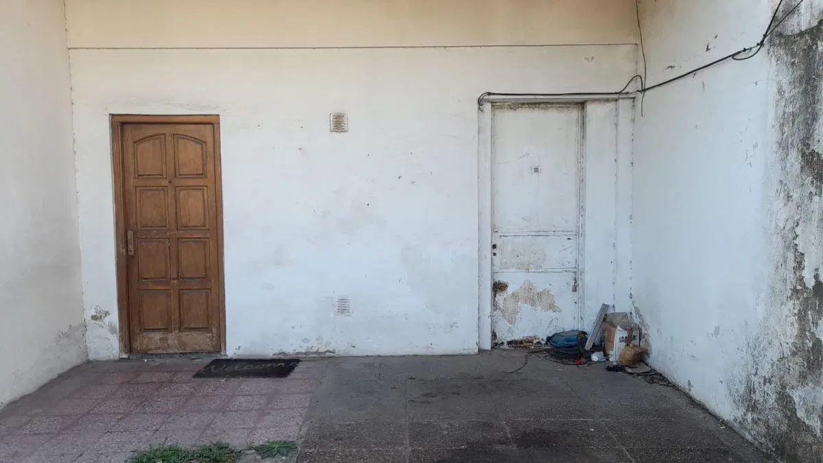 OPORTUNIDAD PROPIEDAD EN LOTE PROPIO 10 x 30 A RECICLAR 3