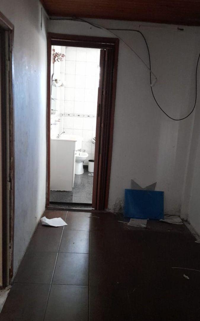 OPORTUNIDAD PROPIEDAD EN LOTE PROPIO 10 x 30 A RECICLAR