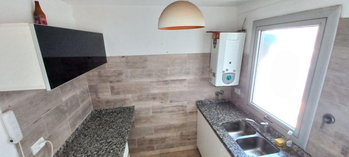 Foto de DEPARTAMENTO DOS AMBIENTES CON COCHERA, imagen 2