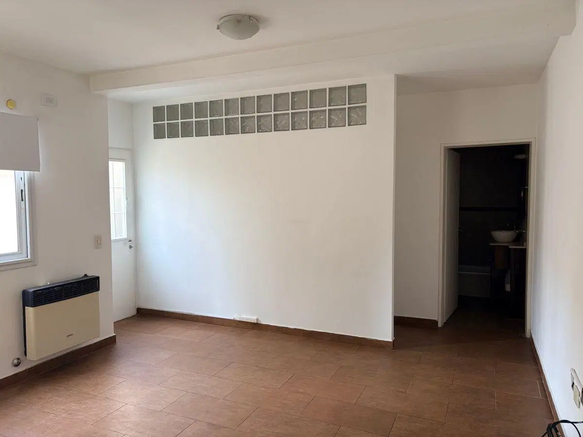 EXCELENTE PH 2 amb. apto UNA o DOS personas, patio, terraza, lavadero, SIN EXPENSAS. 3
