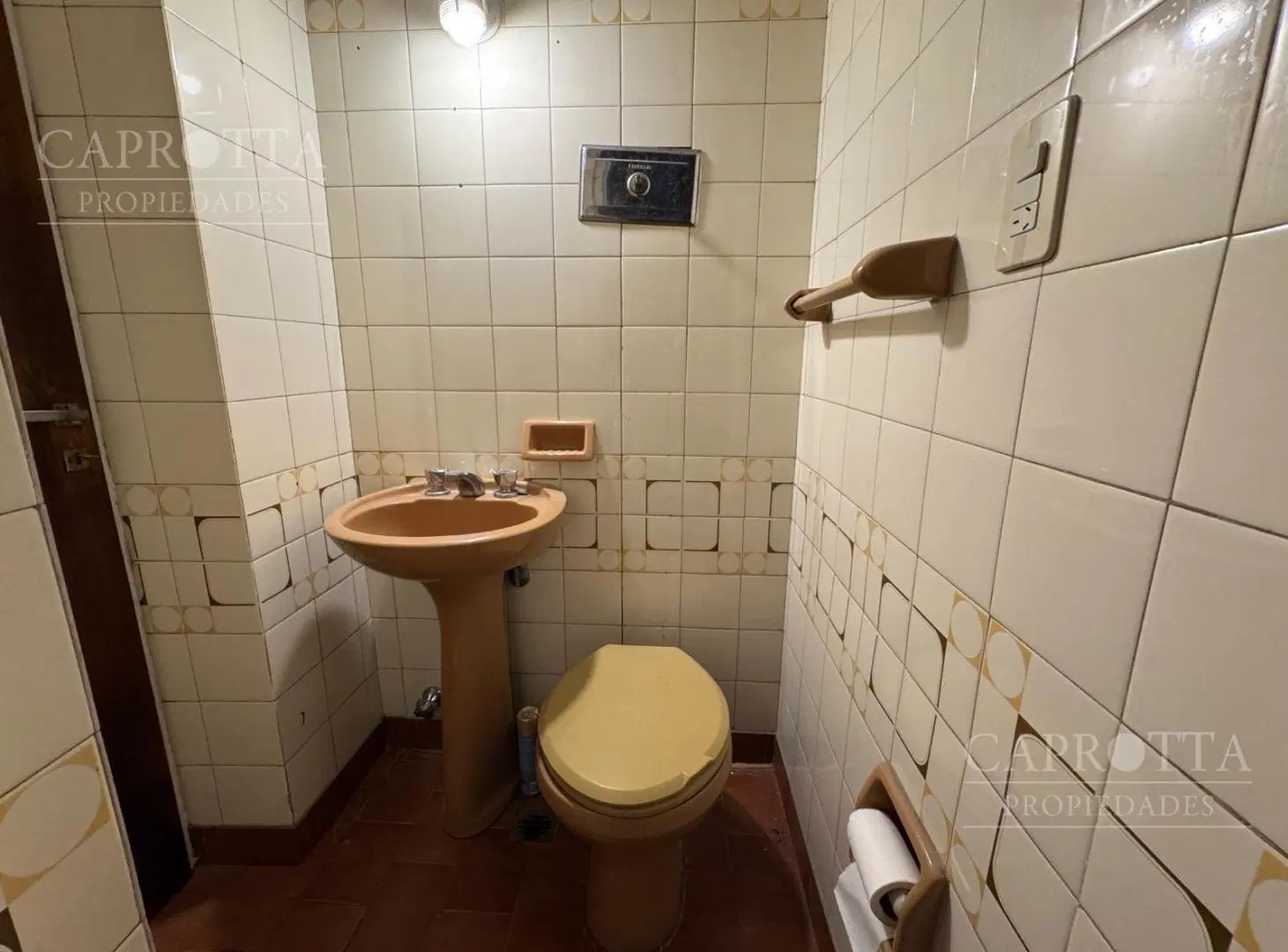 Departamento en venta de 3 amb con dependencia en Caballito, a metros de Parque Centenario 3