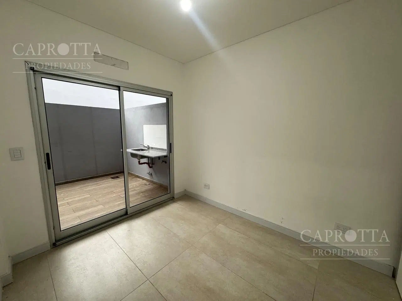 Venta 2 ambientes a estrenar con patio en Planta Baja 2