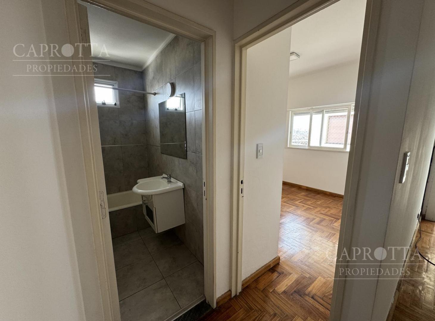Foto de VENTA Departamento 2 ambientes apto crédito en Flores a metros de Plaza, imagen 5