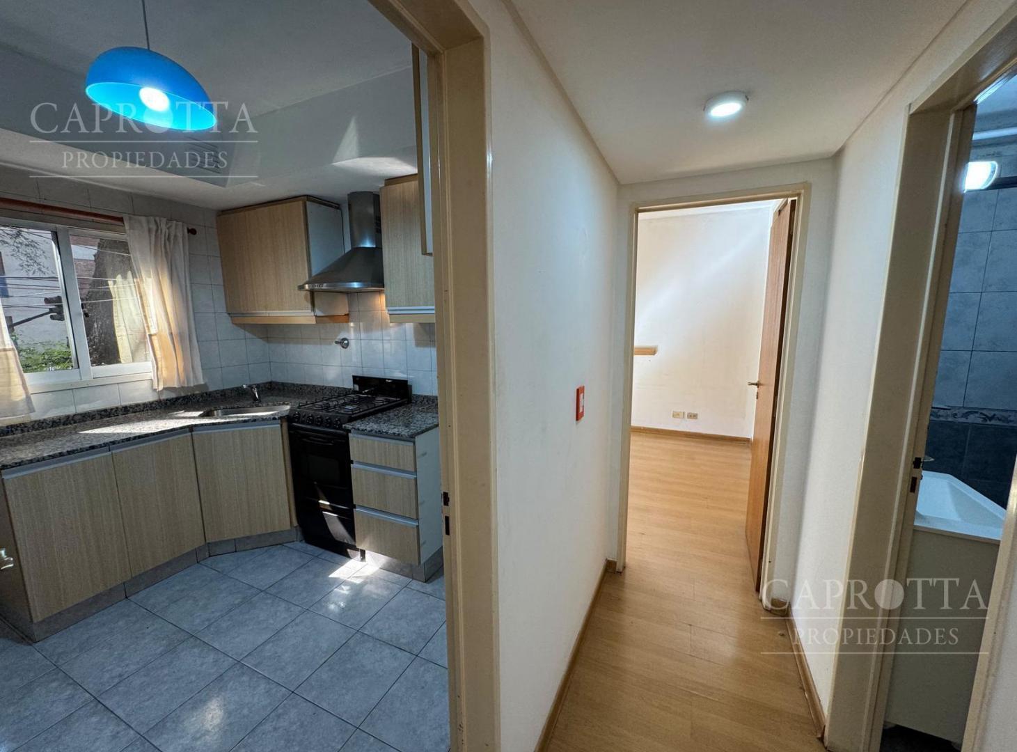 Foto de VENTA Departamento 2 ambientes con cochera, apto crédito, en Av. Pedro, imagen 1