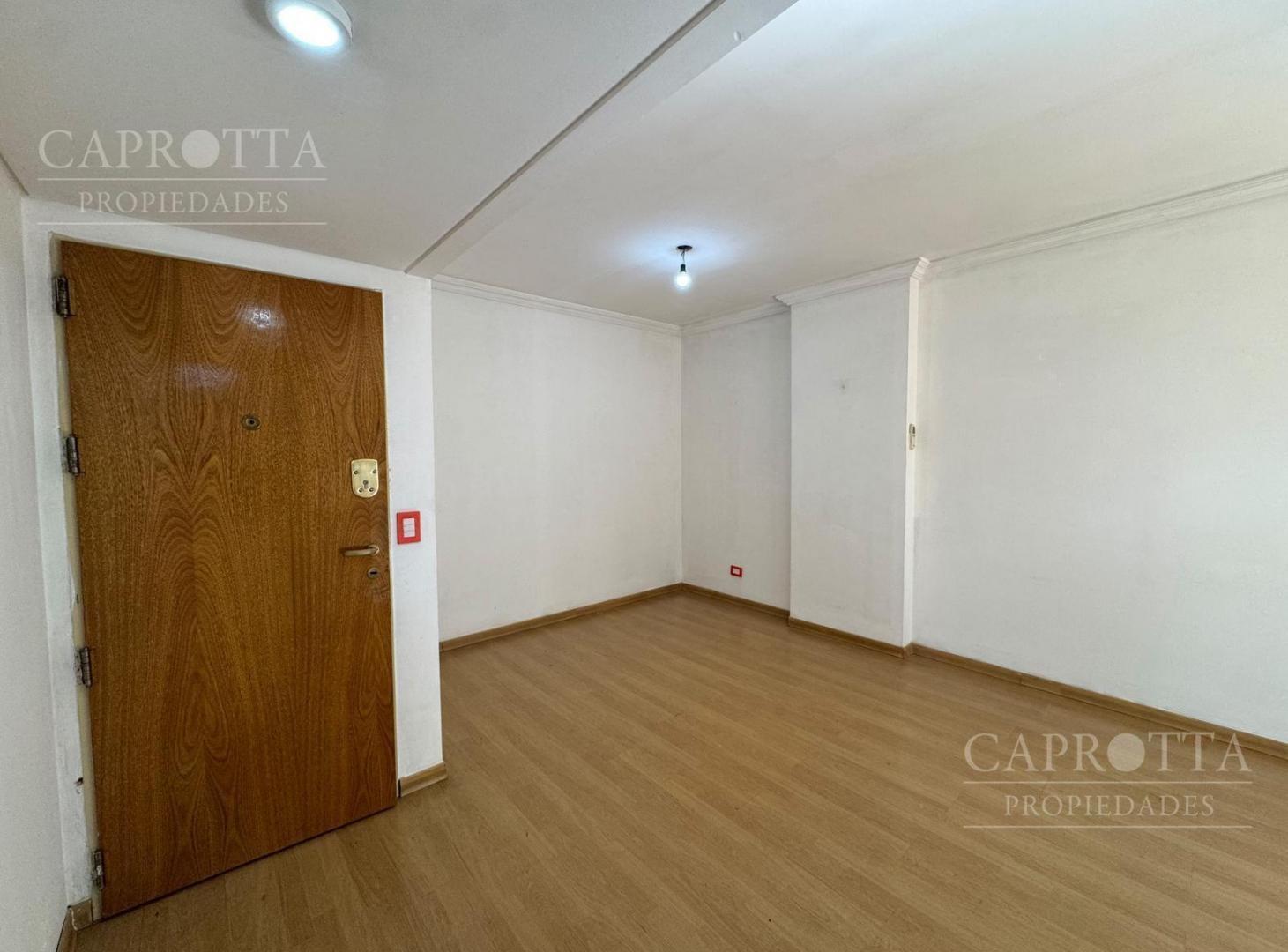 Foto de VENTA Departamento 2 ambientes con cochera, apto crédito, en Av. Pedro, imagen 3