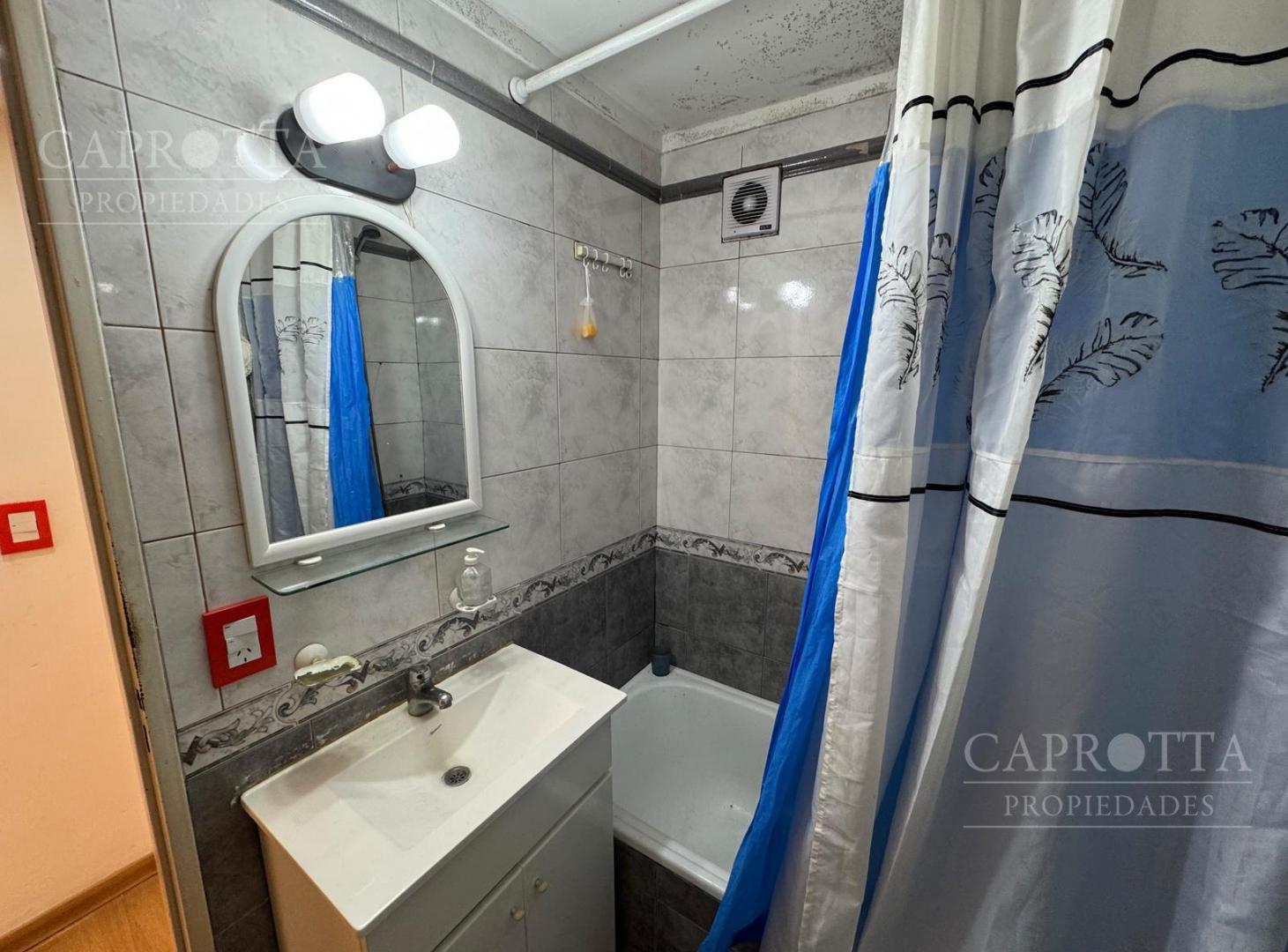 Foto de VENTA Departamento 2 ambientes con cochera, apto crédito, en Av. Pedro, imagen 4