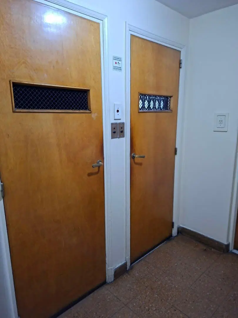 Edif Antig,2 amb.liv/com,cocina,lav,indep,parquet mucha luz! 3