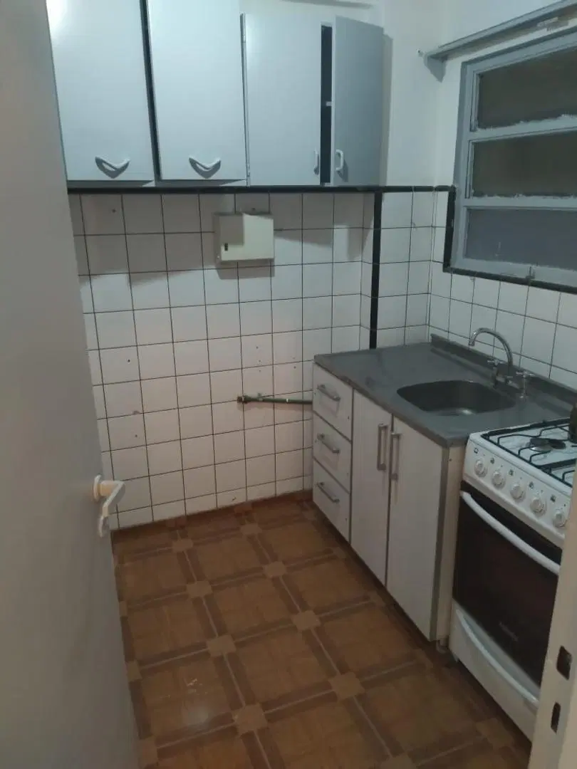 Excelente Zona ! Dto 2Amb con Balcon,Guemes al 3500 8