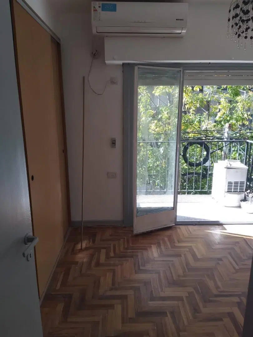 Excelente Zona ! Dto 2Amb con Balcon,Guemes al 3500 4