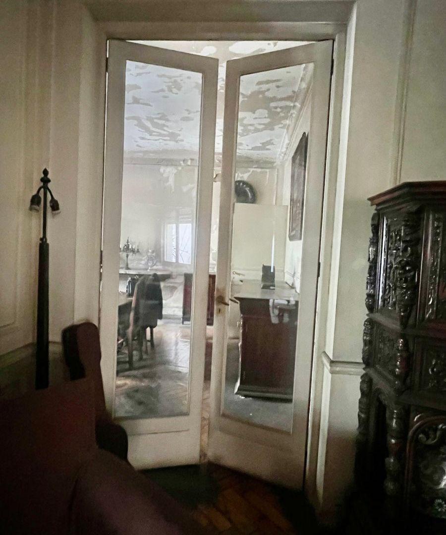 Foto de A RECICLAR CON GRAN POTENCIAL, EXCEPCIONAL PISO SEÑORIAL CON BALCONES, imagen 2