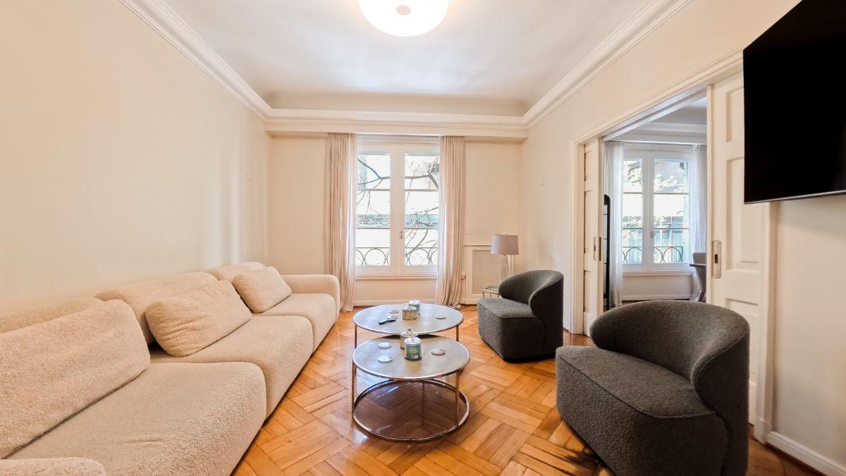 Foto de ELEGANTISIMO DEPARTAMENTO EN EDIFICIO FRANCES ! LLENO DE LUZ Y, imagen 1