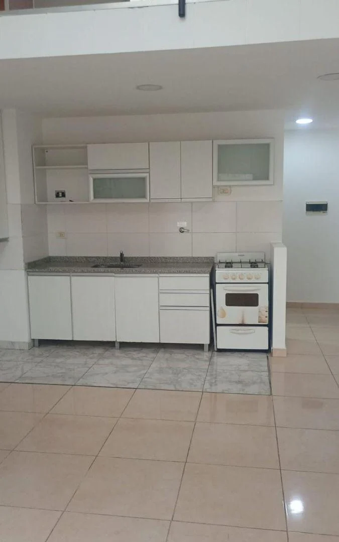 Foto de Hermoso/Moderno Depto de 2 ambientes DEPOSITO/GASTOS POSIBLE EN TRES CUOTAS, imagen 2