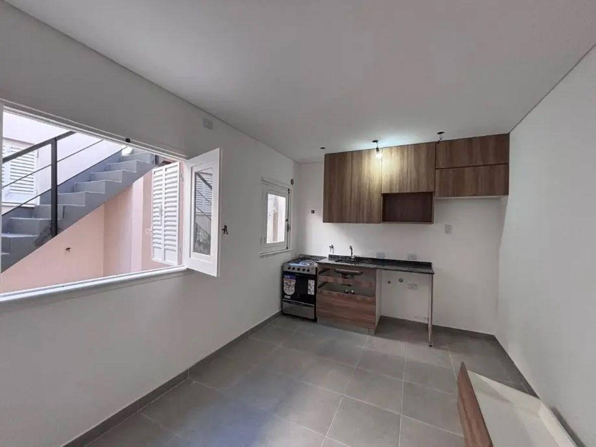 Hermoso PH de 3 ambientes en venta en Gerli a Estrenar