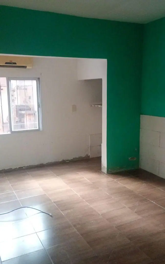 CASA EN LOTE PROPIO CON COCHERA Y QUINCHO EN EL FONDO 8