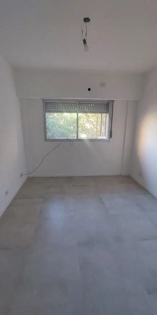 Hermoso Departamento De 4 Ambientes C/dep Reciclado A Nuevo En Zona Inmejorable. 4