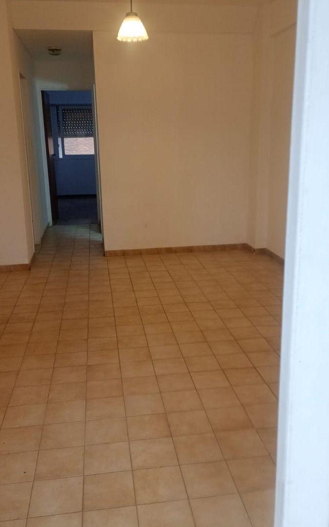 Foto de Hermoso Departamento Céntrico En Velez Sarsield 2708, imagen 1