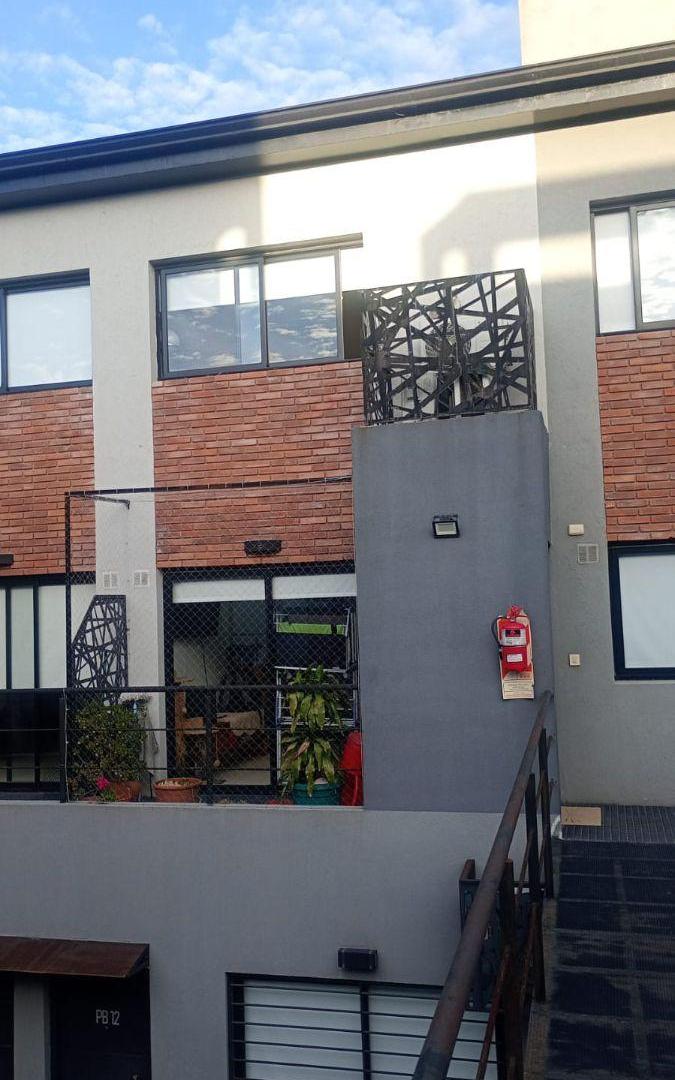 Foto de Hermoso Complejo De 2 Ambientes En Lanus Este, imagen 5