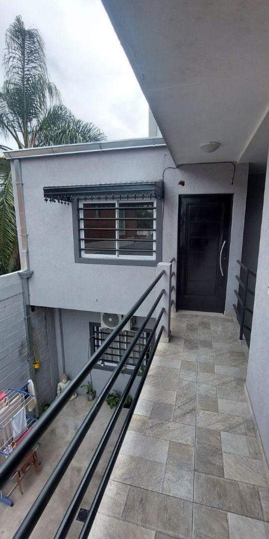 Foto de Hermoso PH de dos Ambientes amplio con balcón y sin Expensas!!!!!, imagen 1